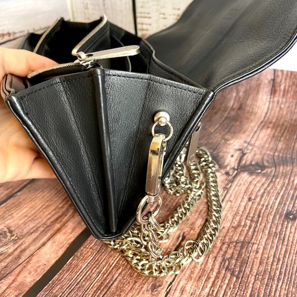 Louis Vuitton Mahina leather wallet crossbody - Picture 13 of 16